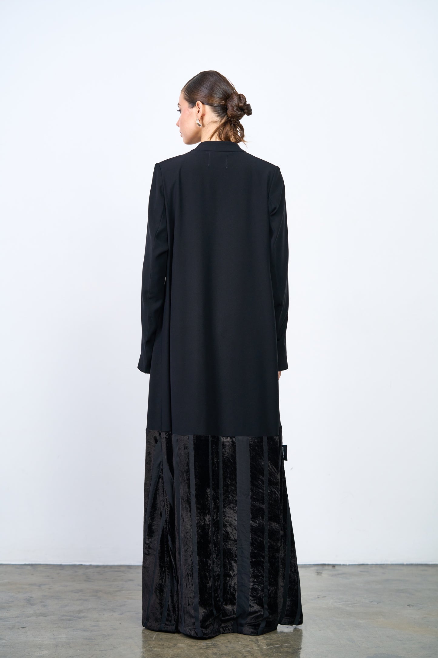 velvet stripes -black