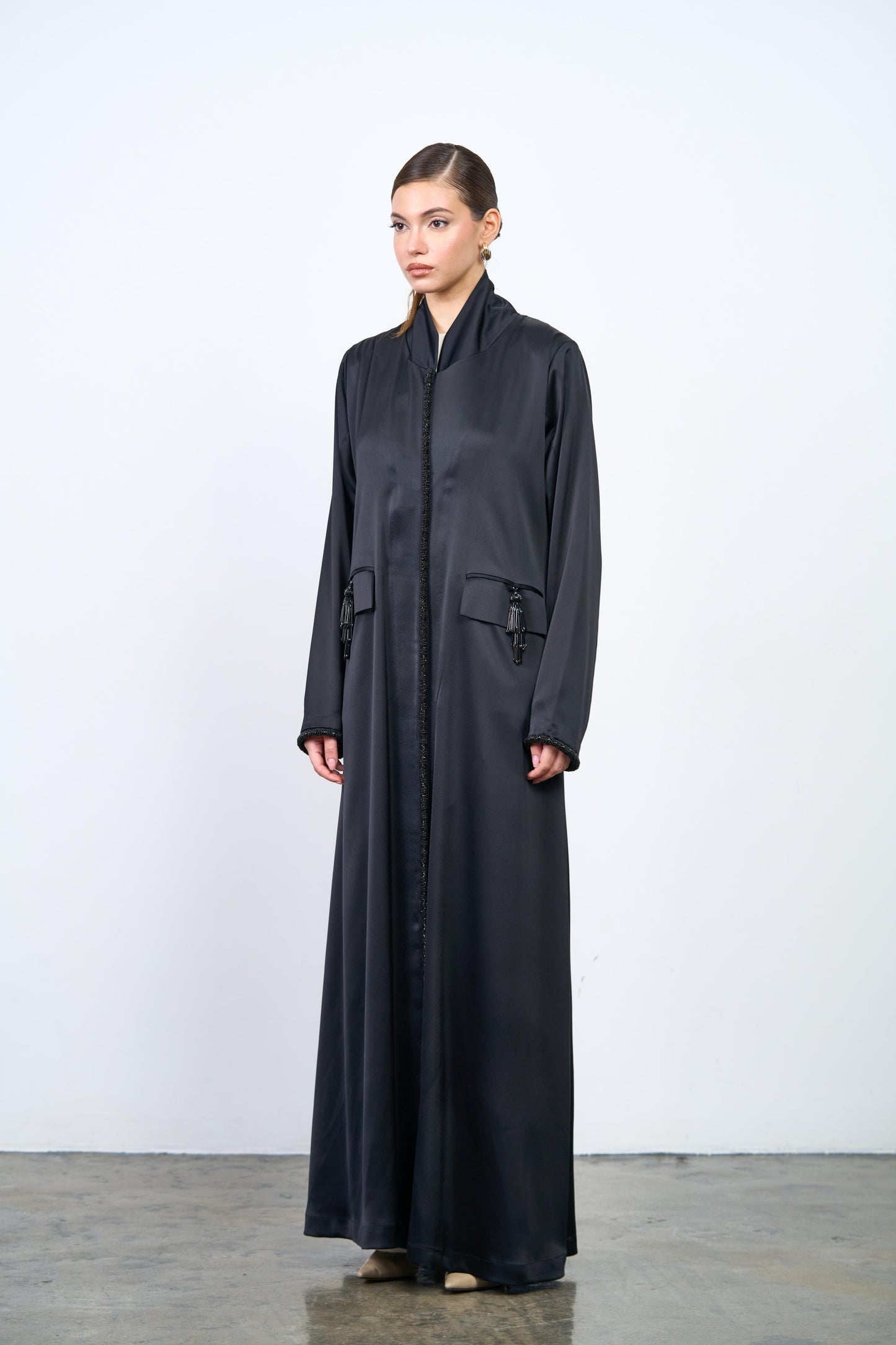 Noir Tassel